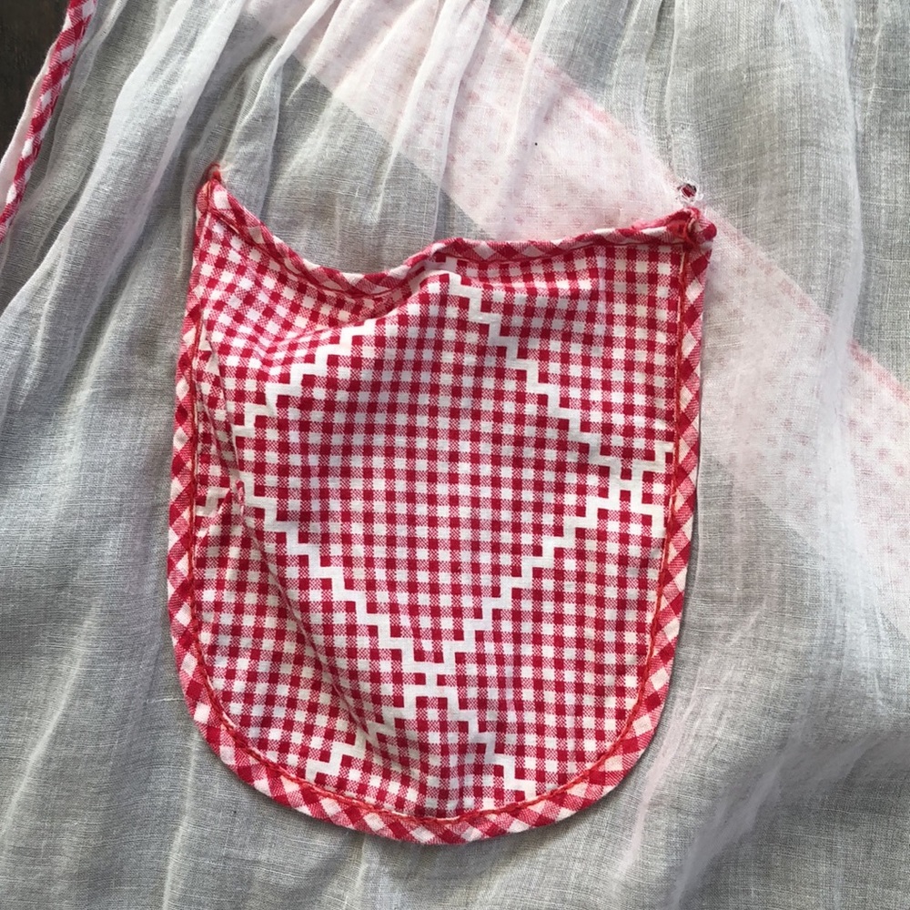Vintage Handmade Cottagecore Apron - Picture 2 of 5